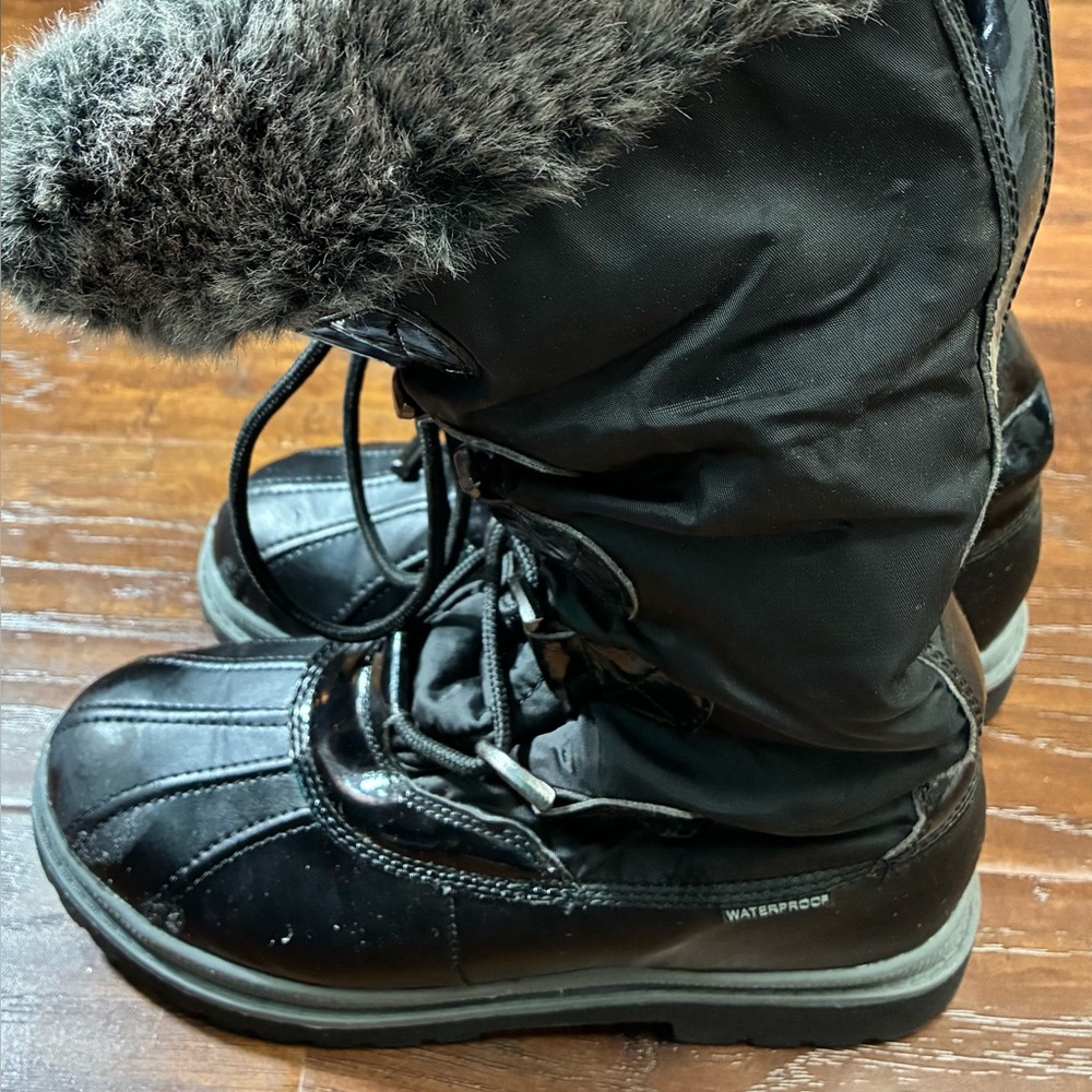 Khombu Faux Fur Lined Women’s Size 8 Winter Boots #SH1
